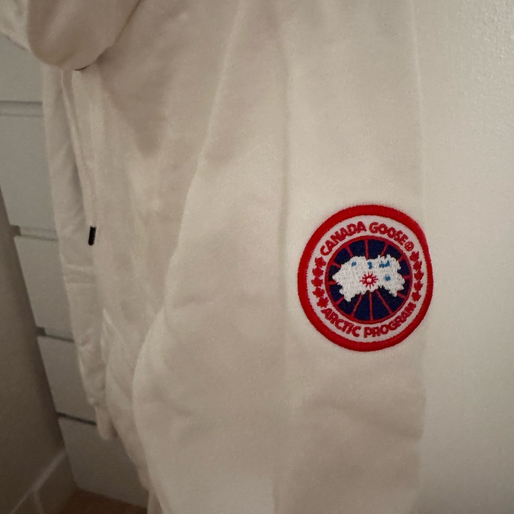 Canada Goose Cream Hoodie with Red Logo Patch - Picture 3 of 5